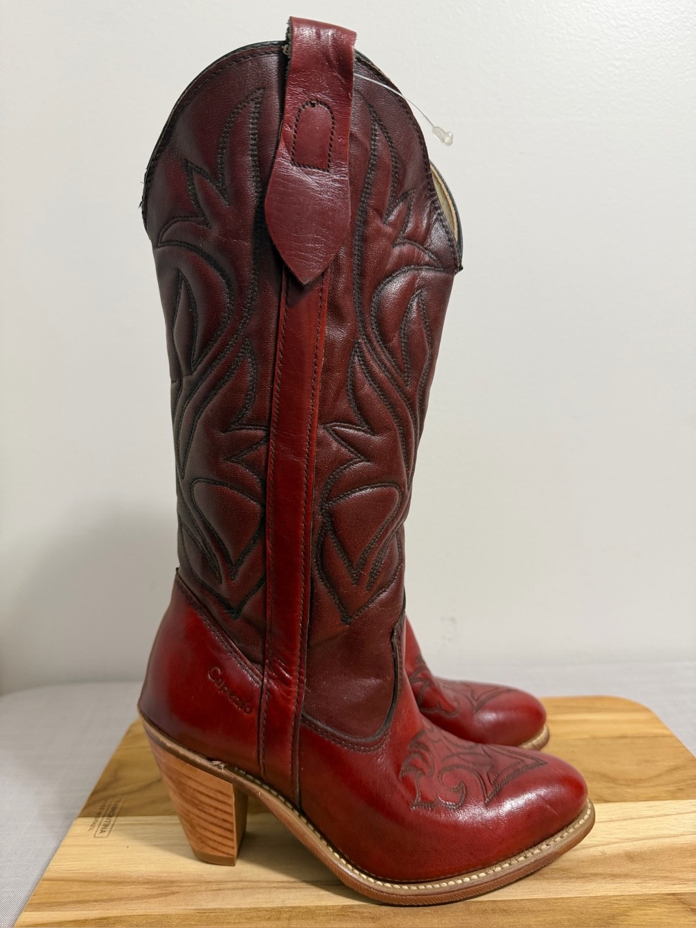 Capezio Vintage Women's Embroidered Red Stack Heel Leather Boot Size 5 #267022